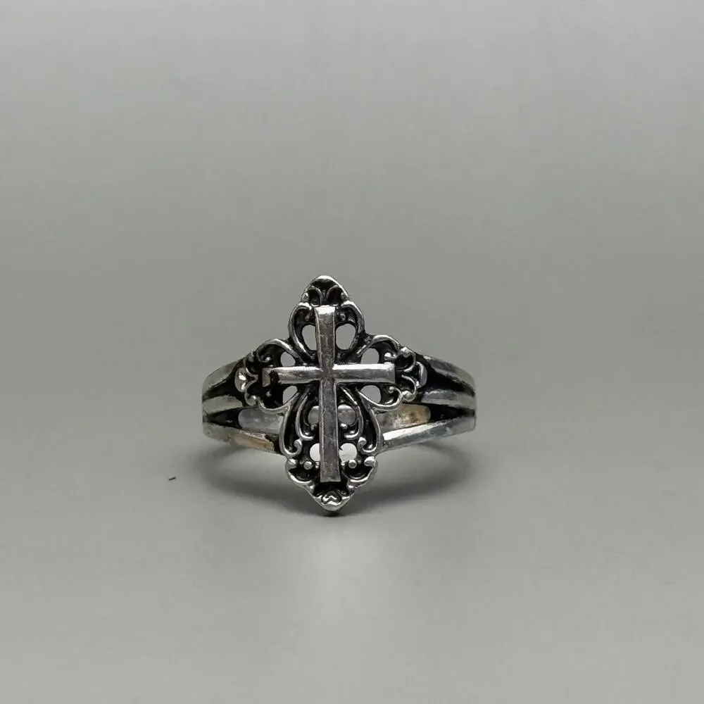 Y2K Vintage Gothic Silver Cross Ring – Size 8, Unisex, Brand New